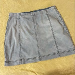 Jean mini skirt